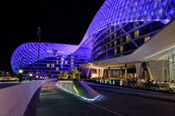 Светодиодная подсветка купола отеля YAS в Абу-Даби